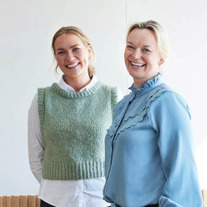 Bilde av to kvinner som smiler